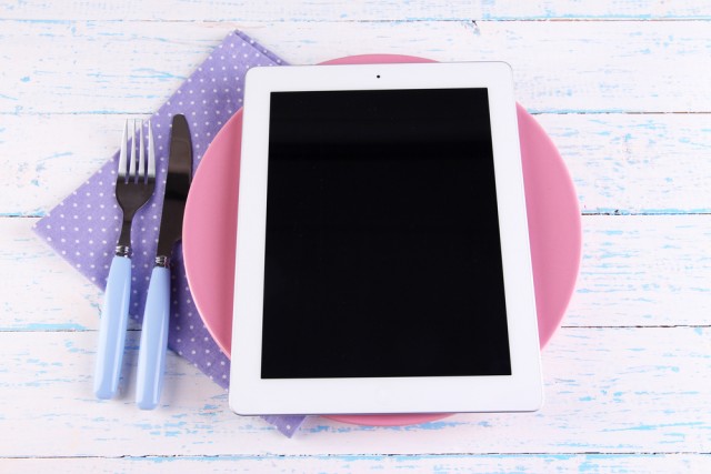 How Restaurants Can Use Technology to Improve Customer Service